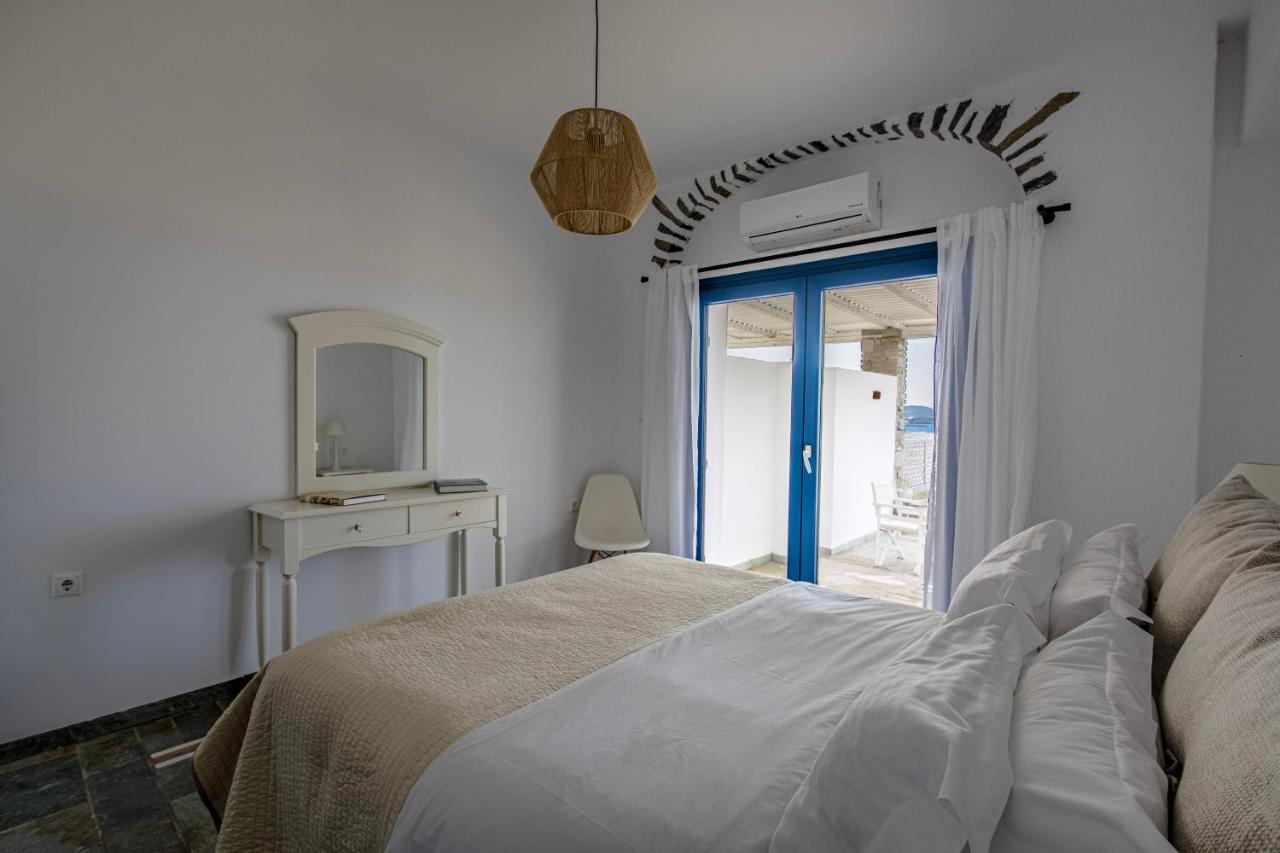 Anthemion Paros - Villas & Suites Agia Irini  エクステリア 写真